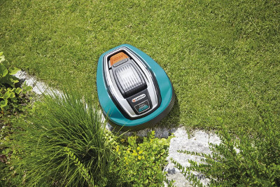 Das Revier des Rasenroboters wird mit einem speziellen Begrenzungsdraht markiert. Mähroboter Begrenzungsdraht